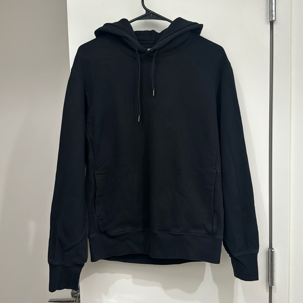 Uniqlo Sweat Pullover Long Sleeve Hoodie